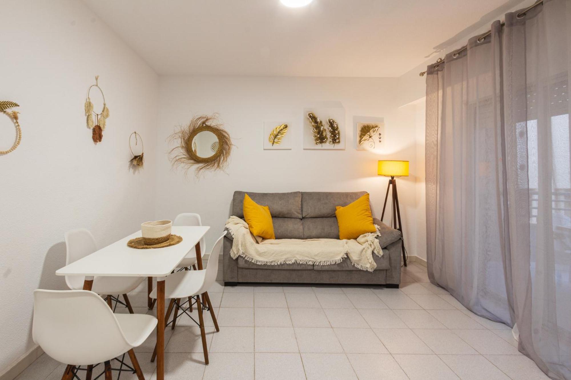 Menabrea Holiday House Near The Beach And Airport Santa Pola Luaran gambar